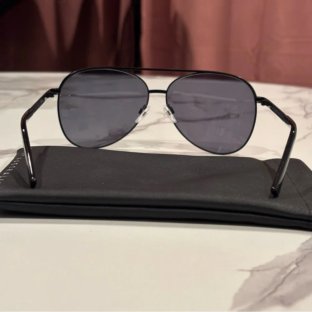 Quay Australia Dark Aviator Sunglasses - Picture 6 of 10